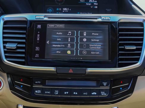 Used 2017 Honda Accord EX-L image 12