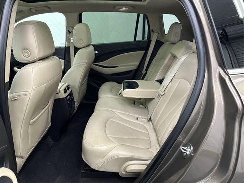 Used 2018 Buick Envision Essence image 24