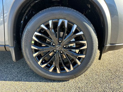 New 2026 Nissan Rogue SV FWD image 12