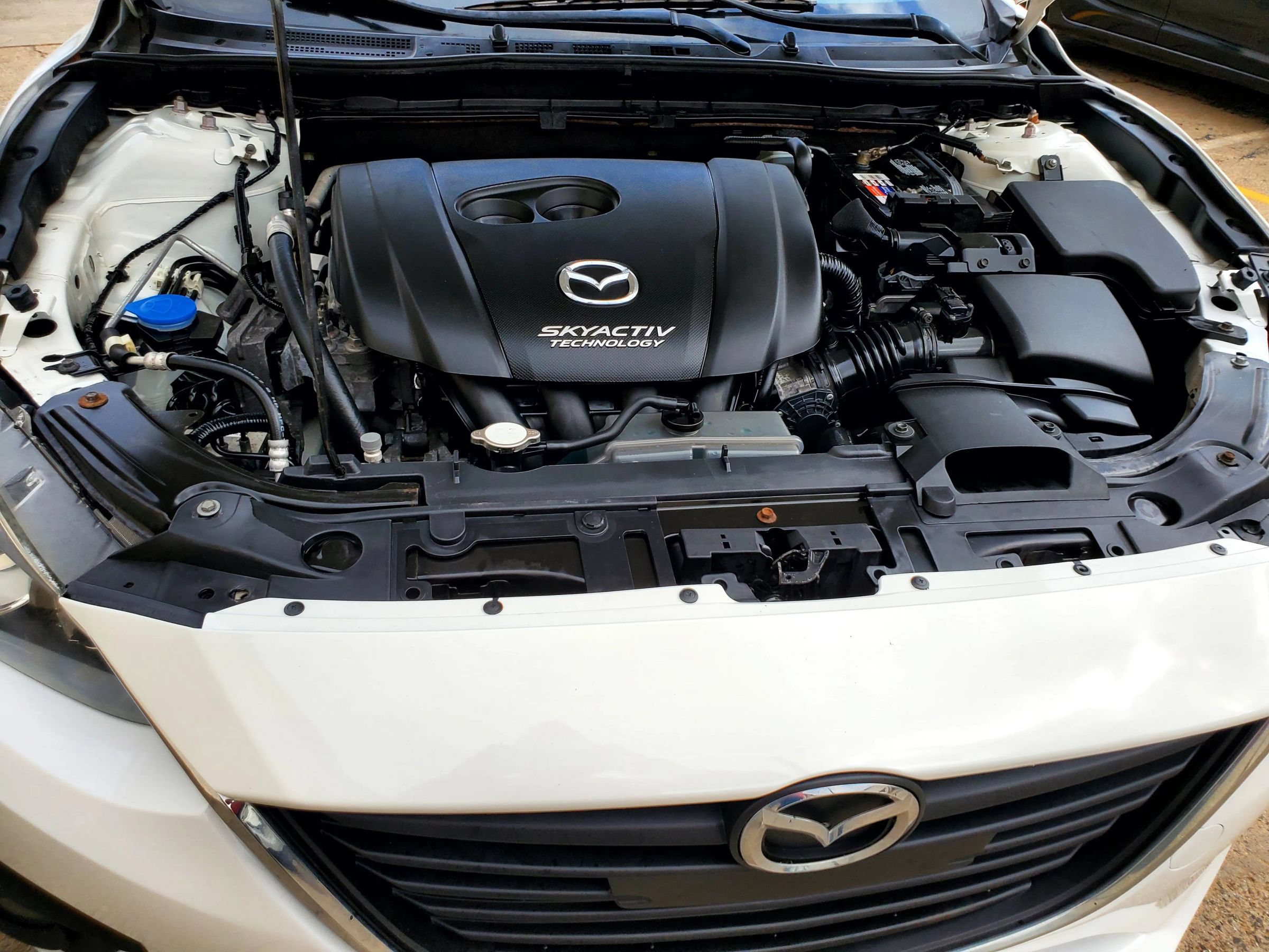 Used 2016 MAZDA MAZDA3 i Sport w/ Preferred Equipment Package FWD image 38