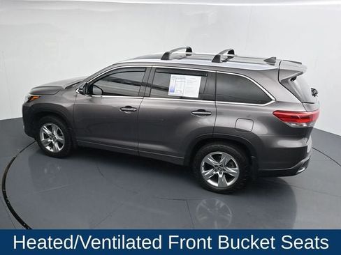 Used 2017 Toyota Highlander Limited AWD/4WD image 24