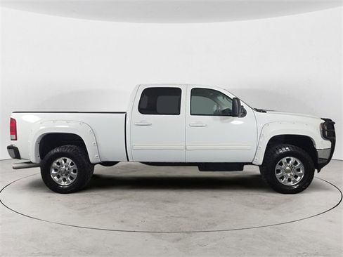 Used 2014 GMC Sierra 2500 SLT w/ SLT Convenience Package image 6