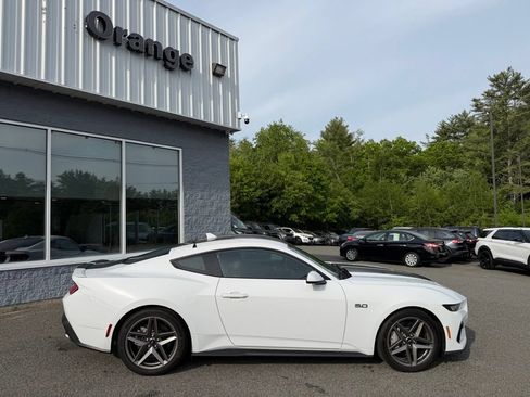 Used 2024 Ford Mustang GT Premium RWD image 11