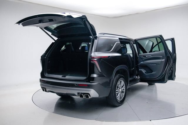 Used 2026 Chevrolet Traverse LT AWD/4WD image 22
