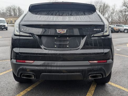 Used 2019 Cadillac XT4 Sport w/ Cold Weather Package FWD image 5