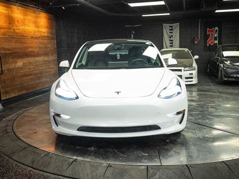 Used 2021 Tesla Model 3 Long Range image 4
