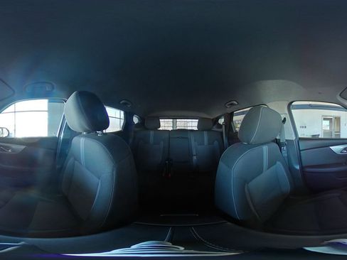 Used 2025 Chevrolet Blazer LT image 44