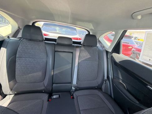 Used 2025 Kia Seltos S FWD image 18