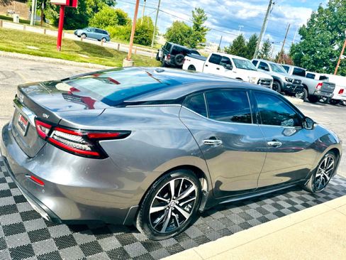 Used 2022 Nissan Maxima SV w/ Floor Mat Group image 8