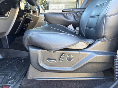 Used 2016 Ford F150 XLT w/ Equipment Group 302A Luxury AWD/4WD image 18