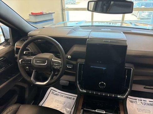 Used 2026 GMC Yukon XL Denali w/ Sun & Power Step Package AWD/4WD image 30