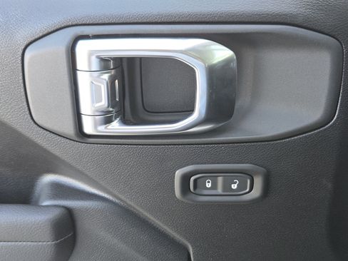 New 2026 Jeep Wrangler Sport AWD/4WD image 17