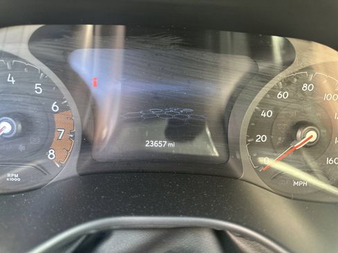 Used 2025 Jeep Compass Limited AWD/4WD image 10