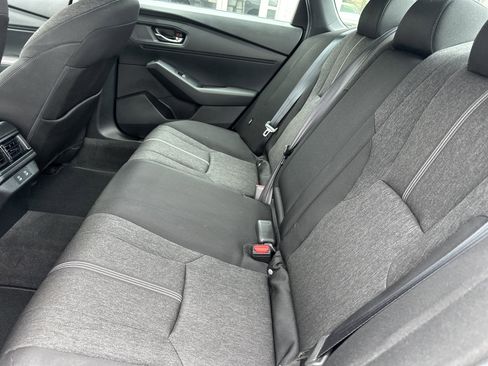 Used 2025 Honda Accord Sport image 12