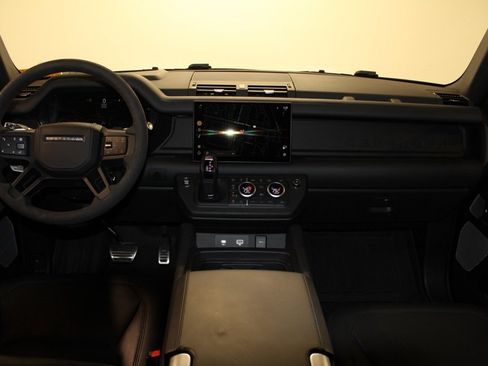 Certified 2024 Land Rover Defender 130 V8 image 38