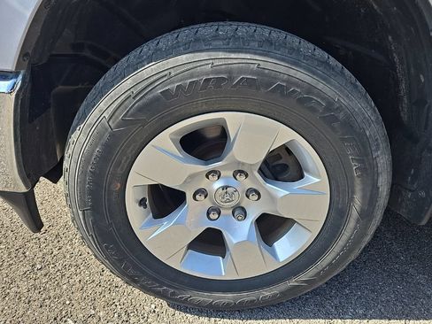 Used 2022 RAM 1500 Big Horn AWD/4WD image 11