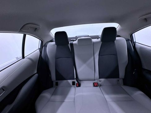 Used 2020 Toyota Corolla L image 35