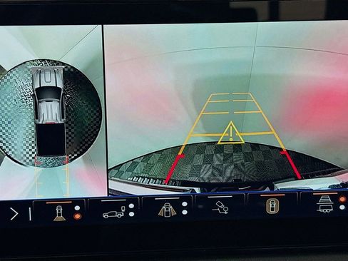 New 2026 GMC Sierra 2500 AT4 image 14