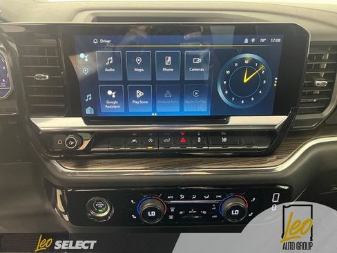 Used 2024 Chevrolet Silverado 1500 LT AWD/4WD image 18