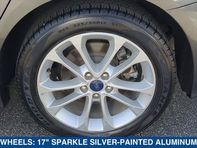 Used 2020 Ford Fusion SE FWD image 9