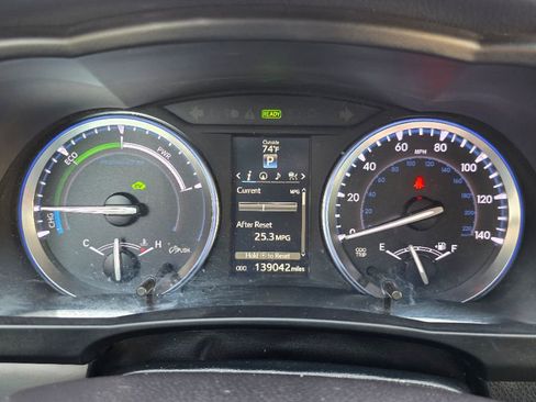 Used 2016 Toyota Highlander Limited Platinum image 16