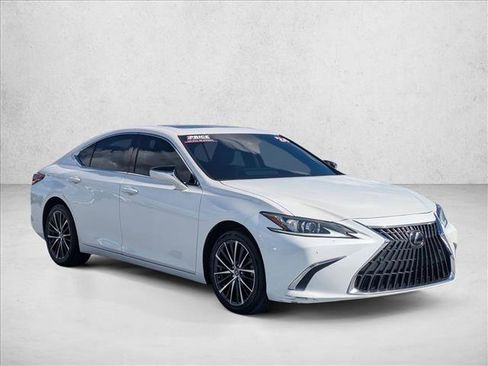Used 2024 Lexus ES 300h w/ Premium Package FWD image 3