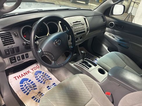 Used 2011 Toyota Tacoma 4x4 Access Cab V6 w/ SR5 Pkg #2 image 17