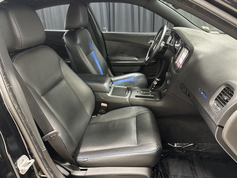 Used 2011 Dodge Charger R/T RWD image 33