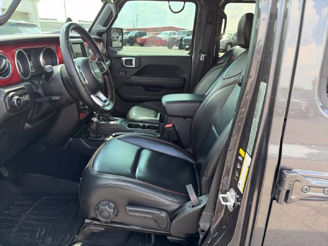 Used 2020 Jeep Wrangler Unlimited Rubicon w/ Cold Weather Group AWD/4WD image 9