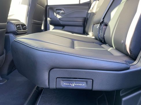 Used 2025 Honda Ridgeline RTL+ image 39