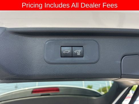 Used 2025 Toyota Grand Highlander AWD image 16