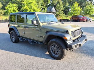 Used 2025 Jeep Wrangler Unlimited Sport AWD/4WD video 3