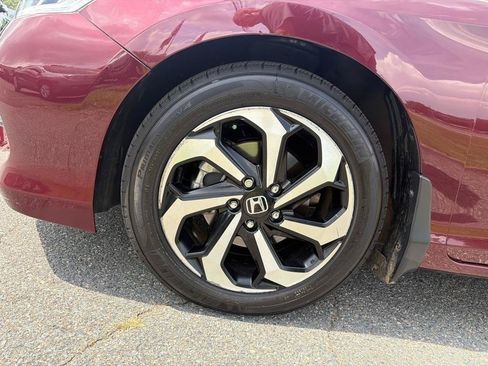 Used 2016 Honda Accord EX-L image 36