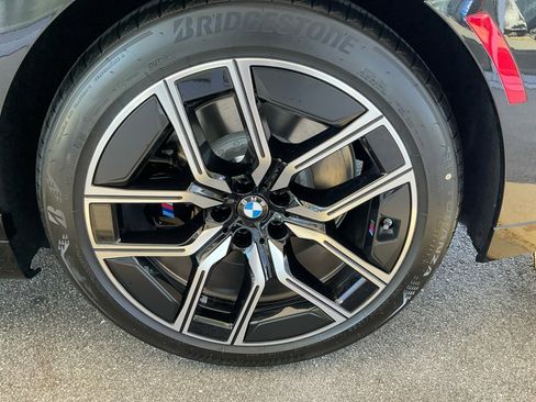 Certified 2024 BMW 740i xDrive AWD/4WD image 22