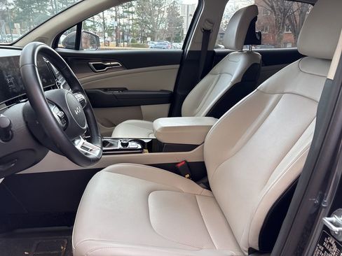 Used 2024 Kia Sportage EX image 13