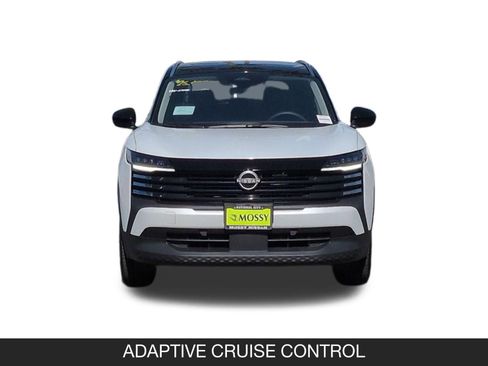 New 2026 Nissan Kicks SV image 4