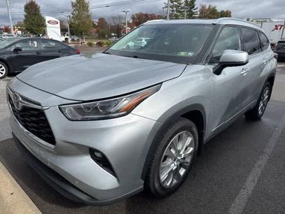 Used 2021 Toyota Highlander Limited