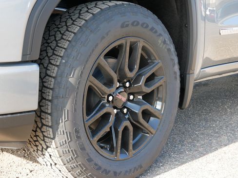 New 2026 GMC Sierra 1500 Elevation image 9