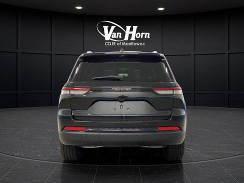 New 2025 Jeep Grand Cherokee Limited w/ Luxury Tech Group II image 14