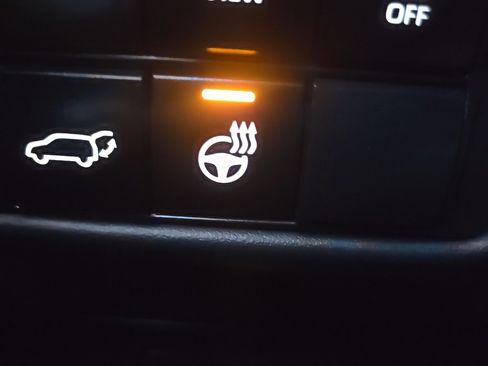 Used 2023 Toyota Highlander Platinum image 15