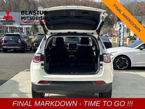 Used 2022 Jeep Compass Latitude image 32