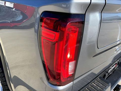 Used 2021 GMC Sierra 1500 AT4 w/ AT4 Preferred Package AWD/4WD image 27