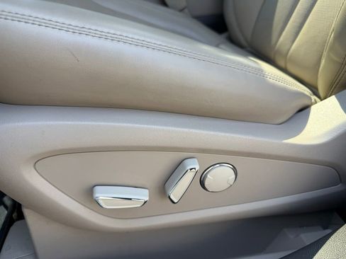 Used 2022 Lincoln Nautilus Reserve AWD/4WD image 9