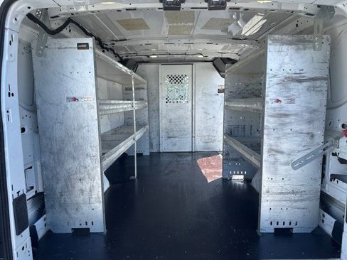 Used 2017 Ford Transit 250 130 Low Roof image 21