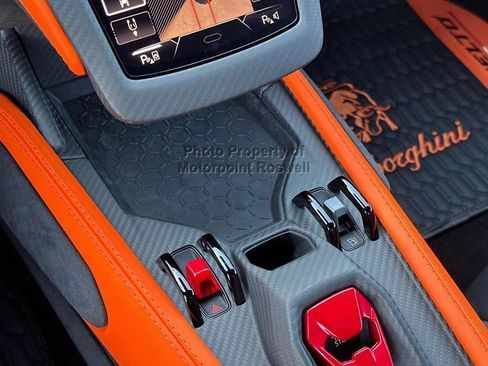 Used 2024 Lamborghini Revuelto AWD/4WD image 13