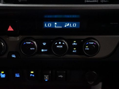 Certified 2023 Toyota Tacoma SR5 AWD/4WD image 21