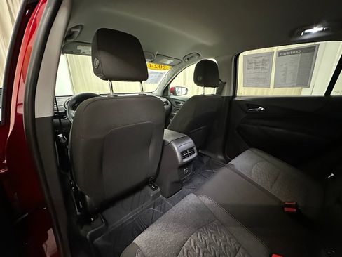 Certified 2024 Chevrolet Equinox LT w/ LPO, Floor Liner Package image 21