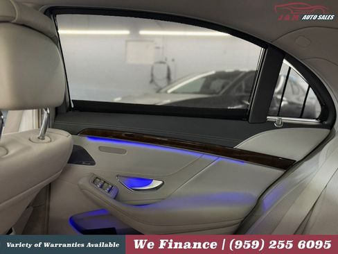 Used 2015 Mercedes-Benz S 550 4MATIC Sedan image 32