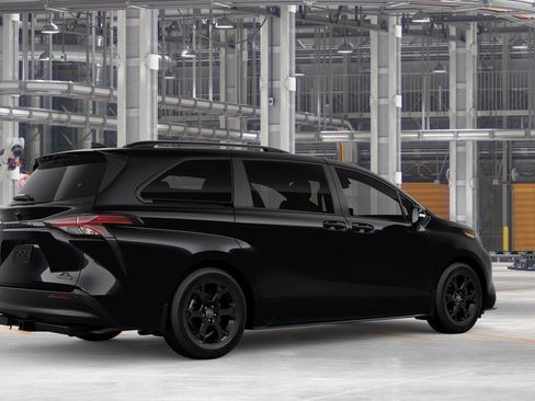 New 2026 Toyota Sienna XLE Woodland Edition image 10