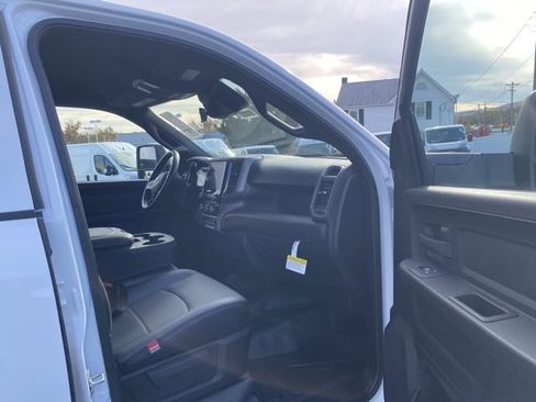 New 2026 RAM 5500 Tradesman w/ Chrome Appearance Group image 27